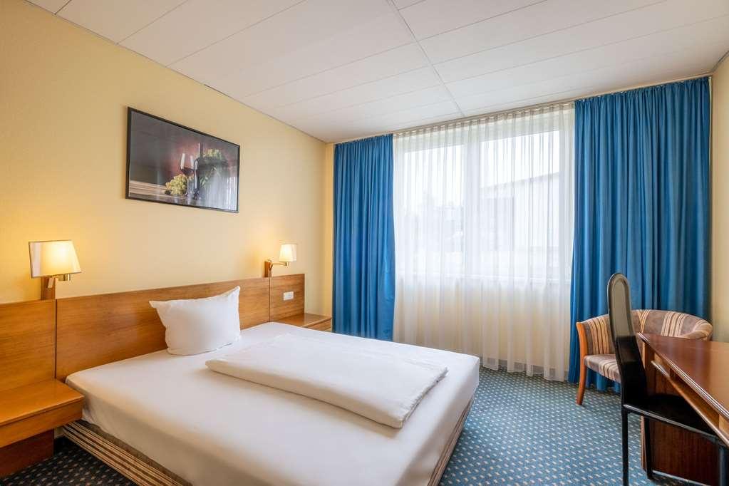 Quick Hotel Dresden West Kesselsdorf Room photo