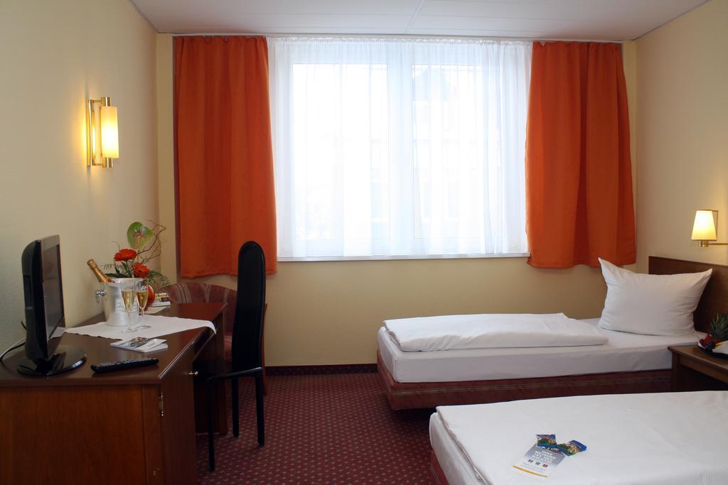 Quick Hotel Dresden West Kesselsdorf Exterior photo